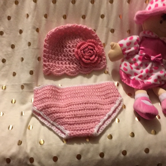 Crochet set - Picture 2 of 4